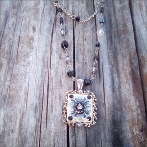 Vintage Silver Tone Pendant Necklace 18 Inch Beaded Chain